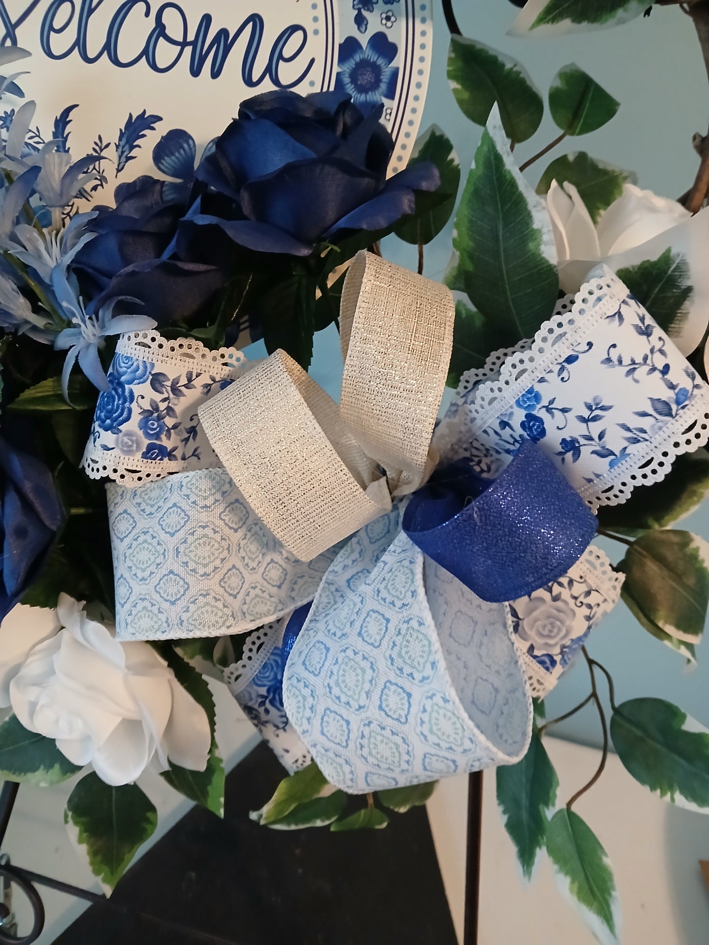 18" Grapevine Spring Wreath – Blue & White Flowers with Welcome Sign