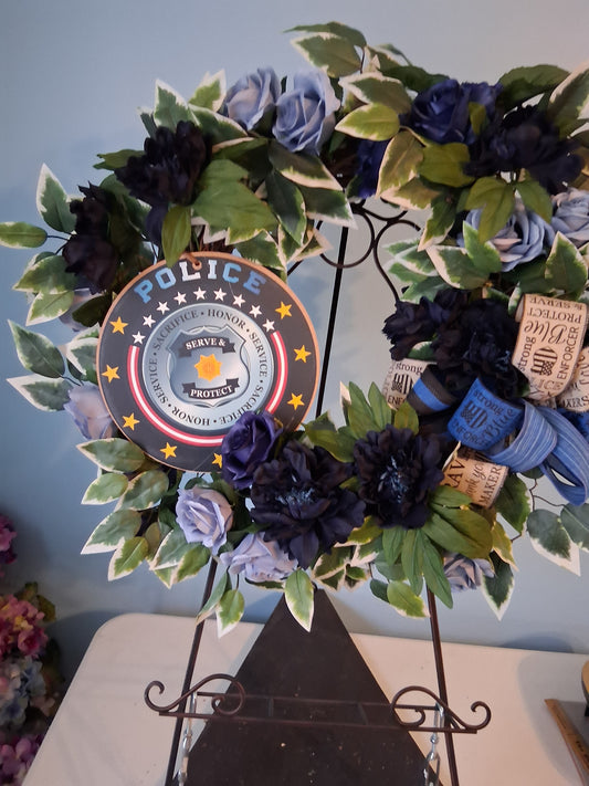 Handmade Police Tribute Grapevine Wreath – Thin Blue Line